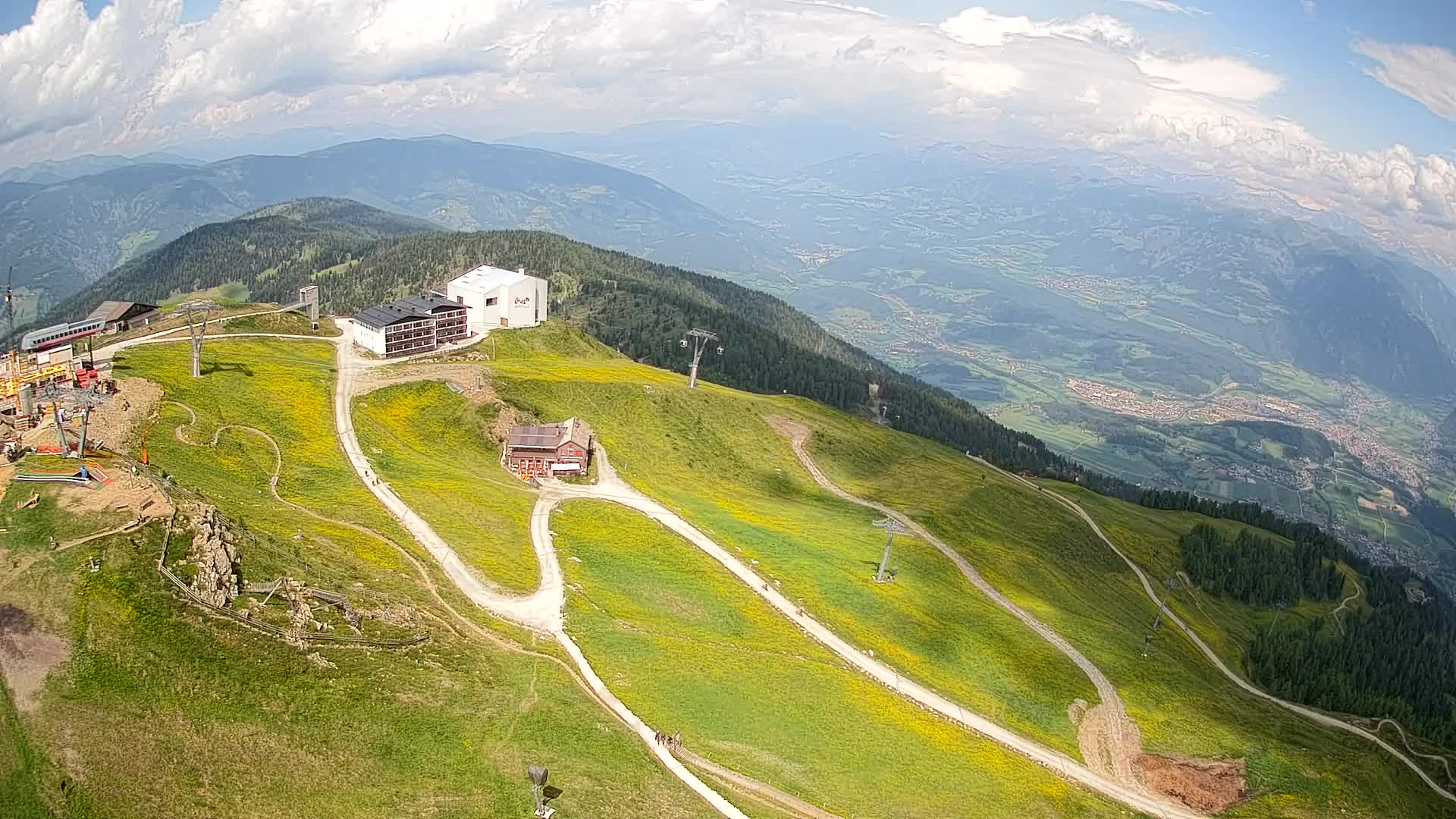 Station de ski Kronplatz sommet | vue sur Brunico