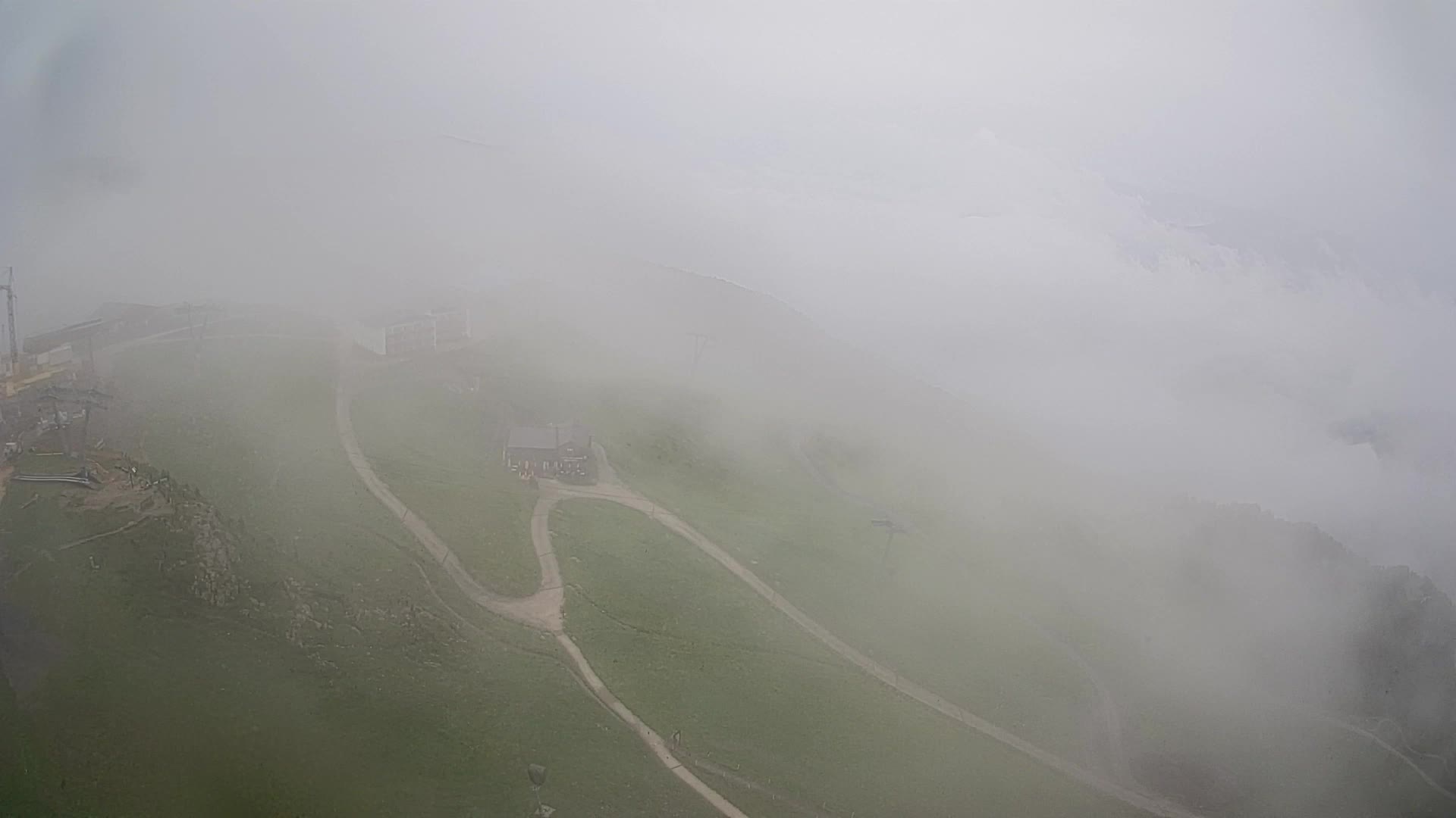 Cima estación de esquí Kronplatz | vista hacia Brunico