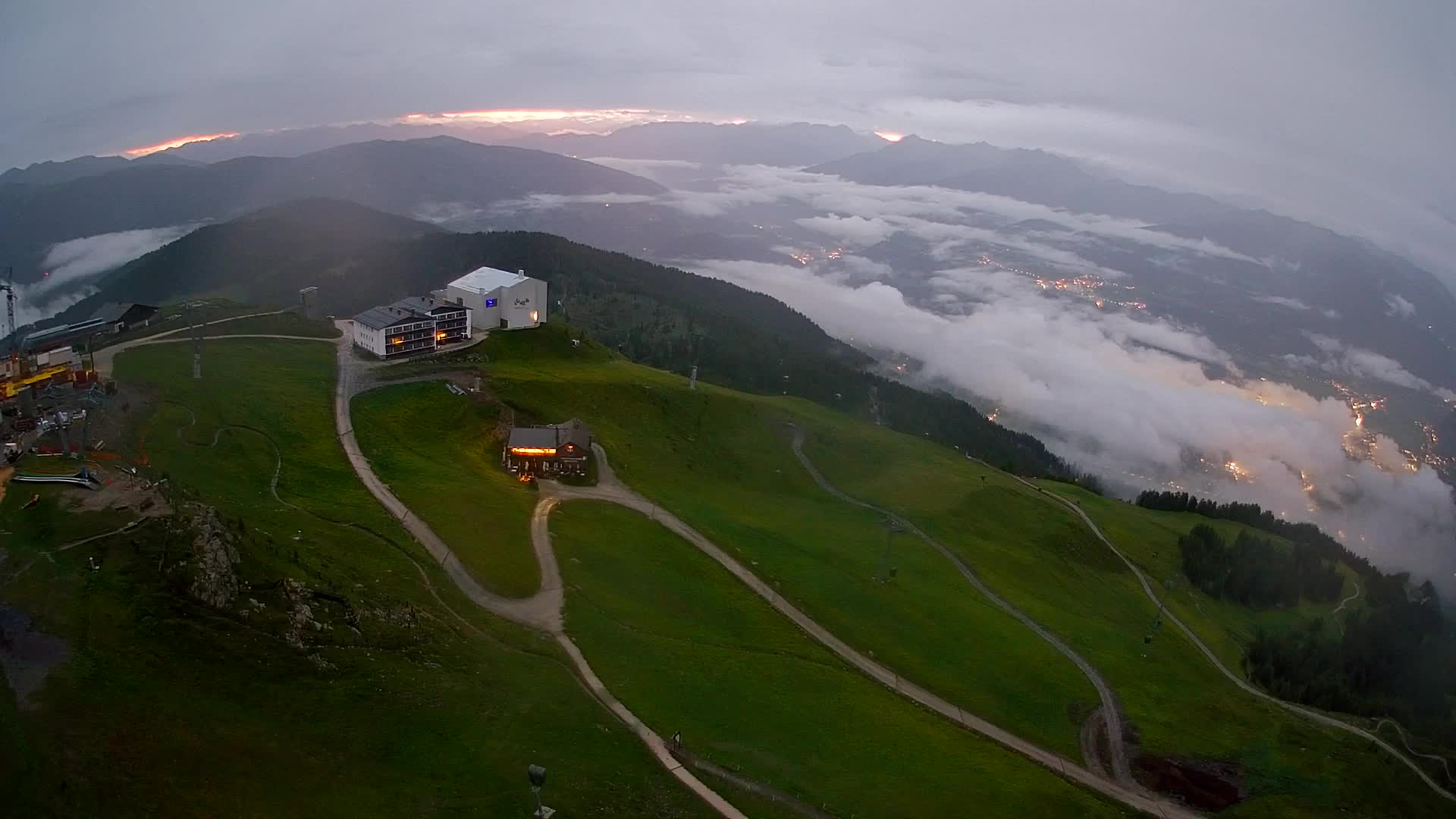 Station de ski Kronplatz sommet | vue sur Brunico
