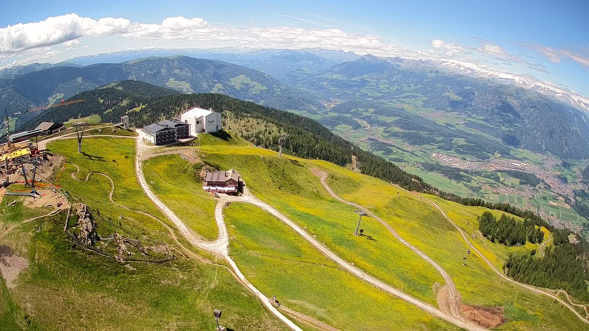 Stazione sciistica di Plan de Corones | vista su Brunico