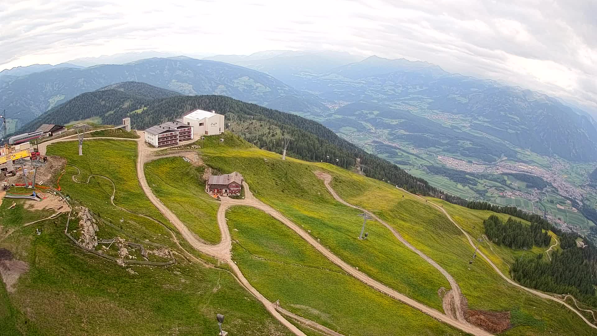 Station de ski Kronplatz sommet | vue sur Brunico