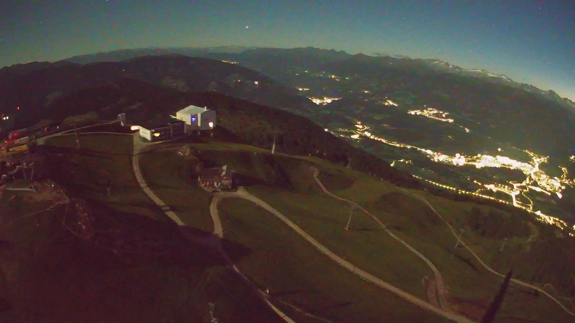 Stazione sciistica di Plan de Corones | vista su Brunico