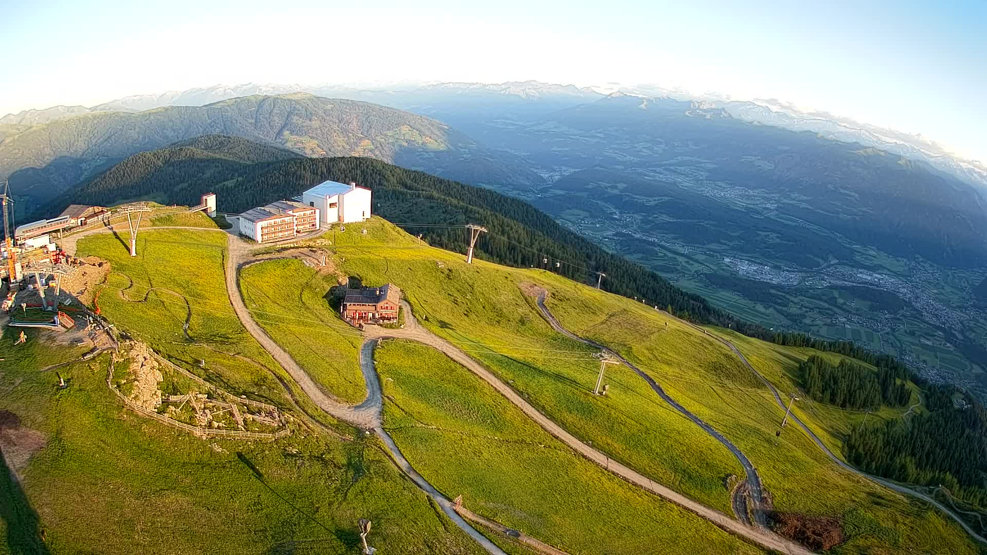 Stazione sciistica di Plan de Corones | vista su Brunico