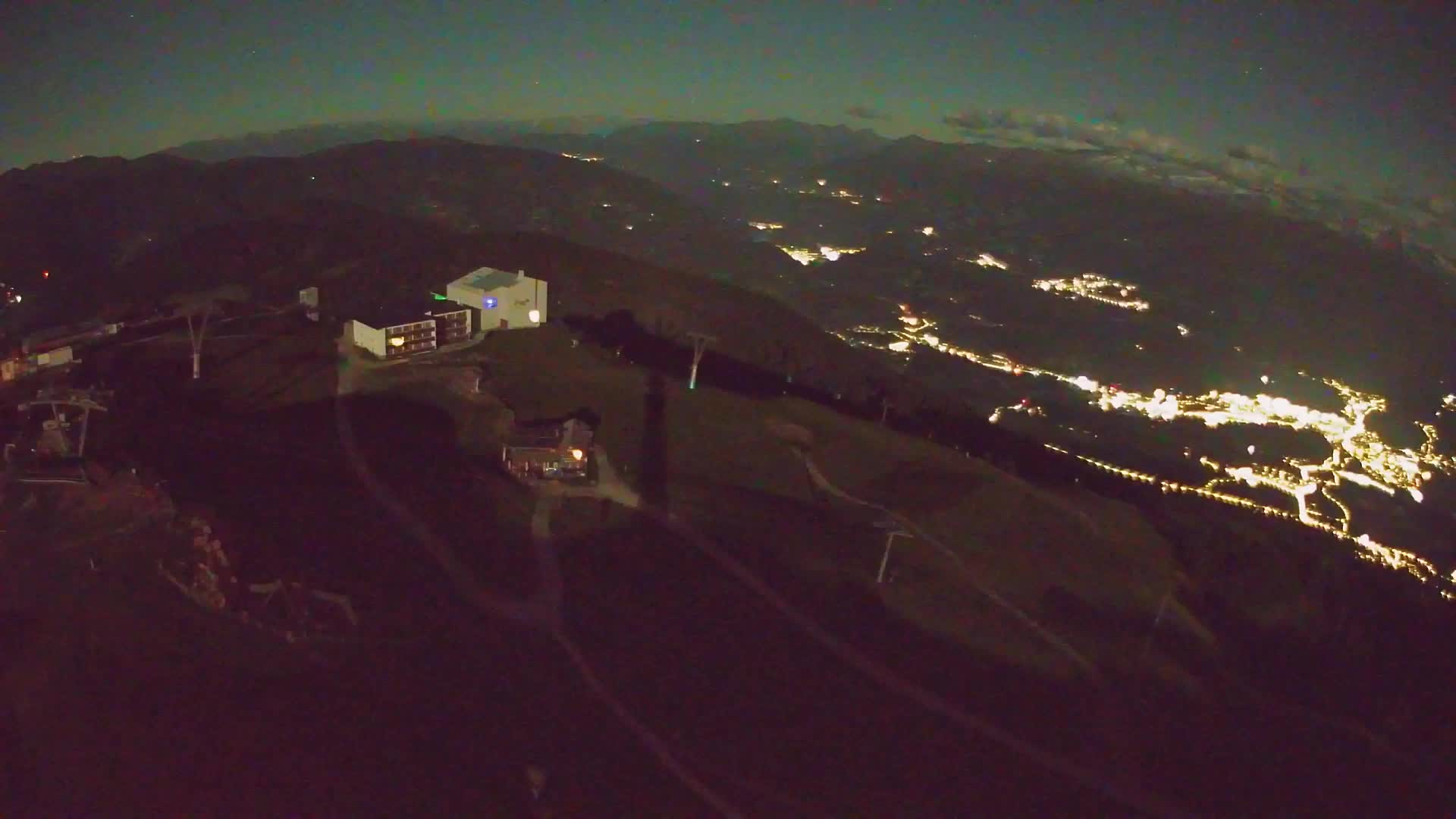 Stazione sciistica di Plan de Corones | vista su Brunico