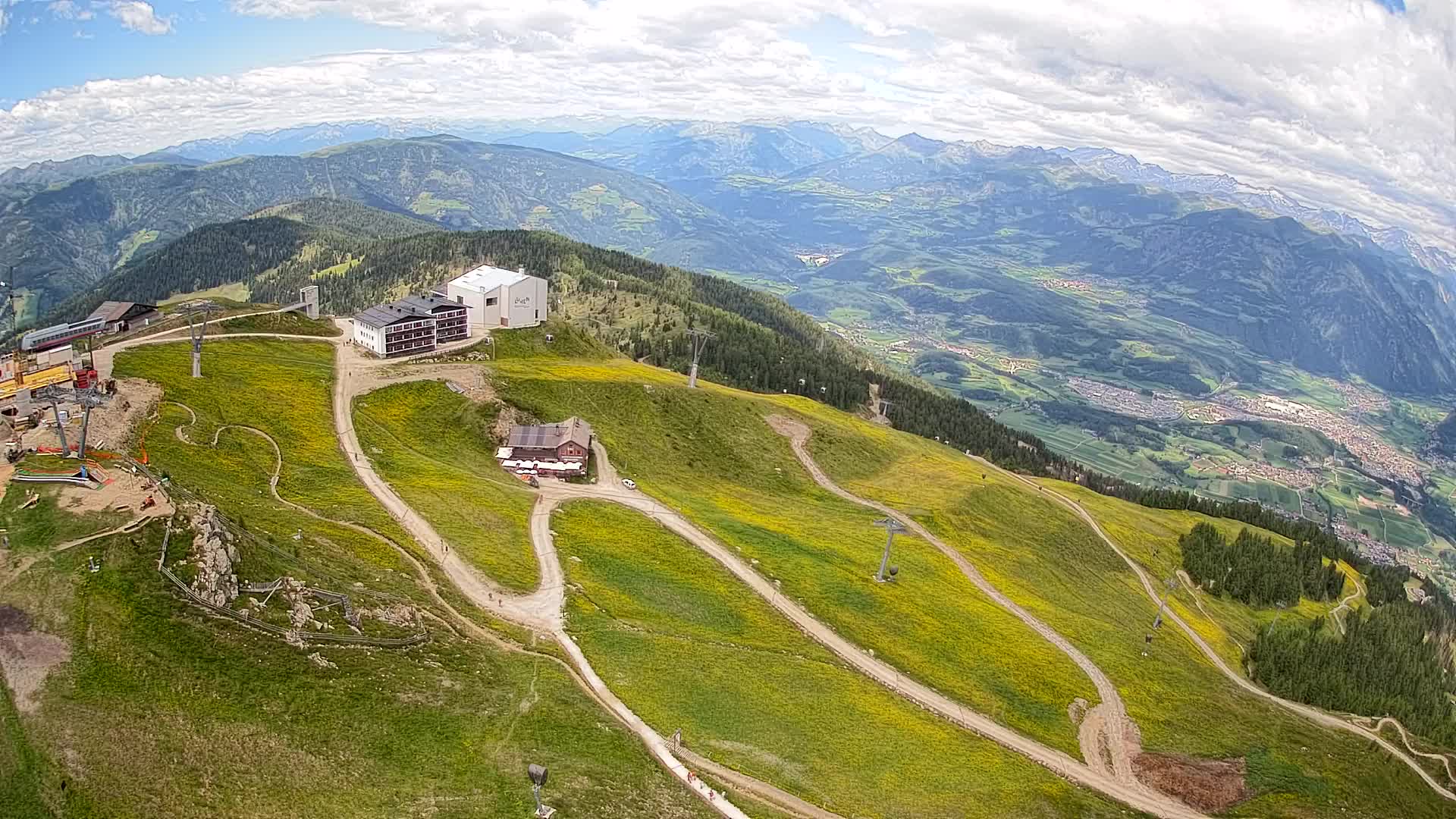 Skigebiet Kronplatz Gipfel | Blick auf Bruneck