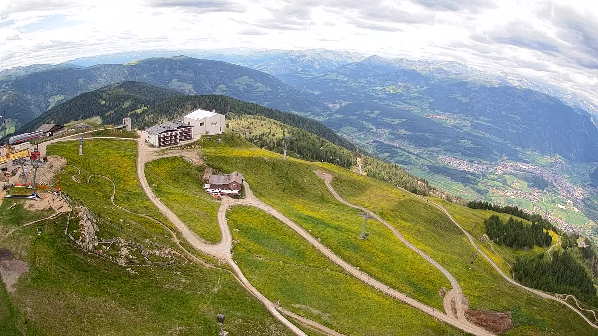Skigebiet Kronplatz Gipfel | Blick auf Bruneck
