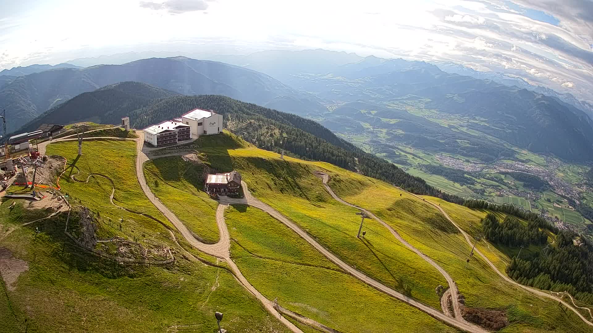 Skigebiet Kronplatz Gipfel | Blick auf Bruneck