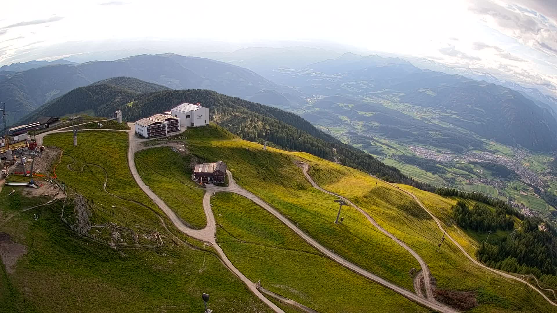 Skigebiet Kronplatz Gipfel | Blick auf Bruneck