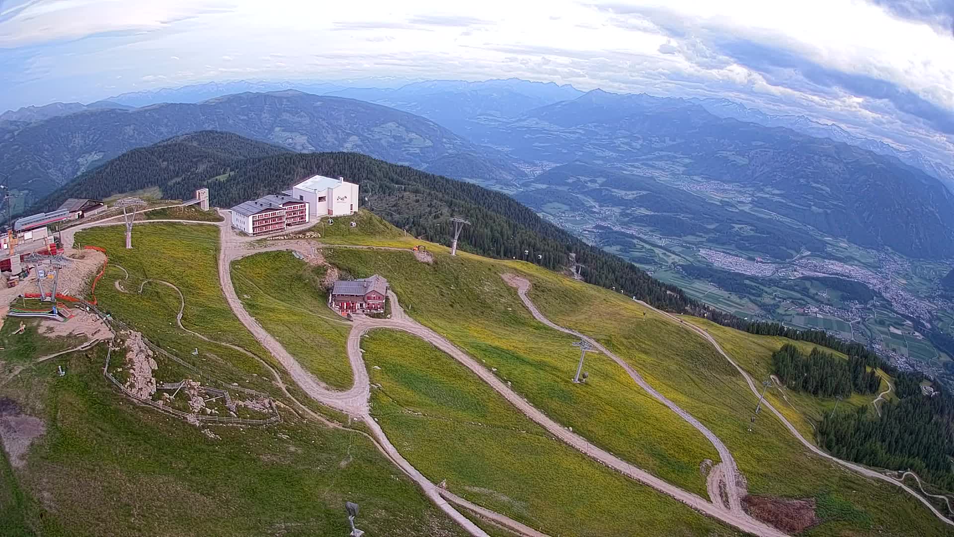 Smučišče Kronplatz – vrh | pogled na Bruneck