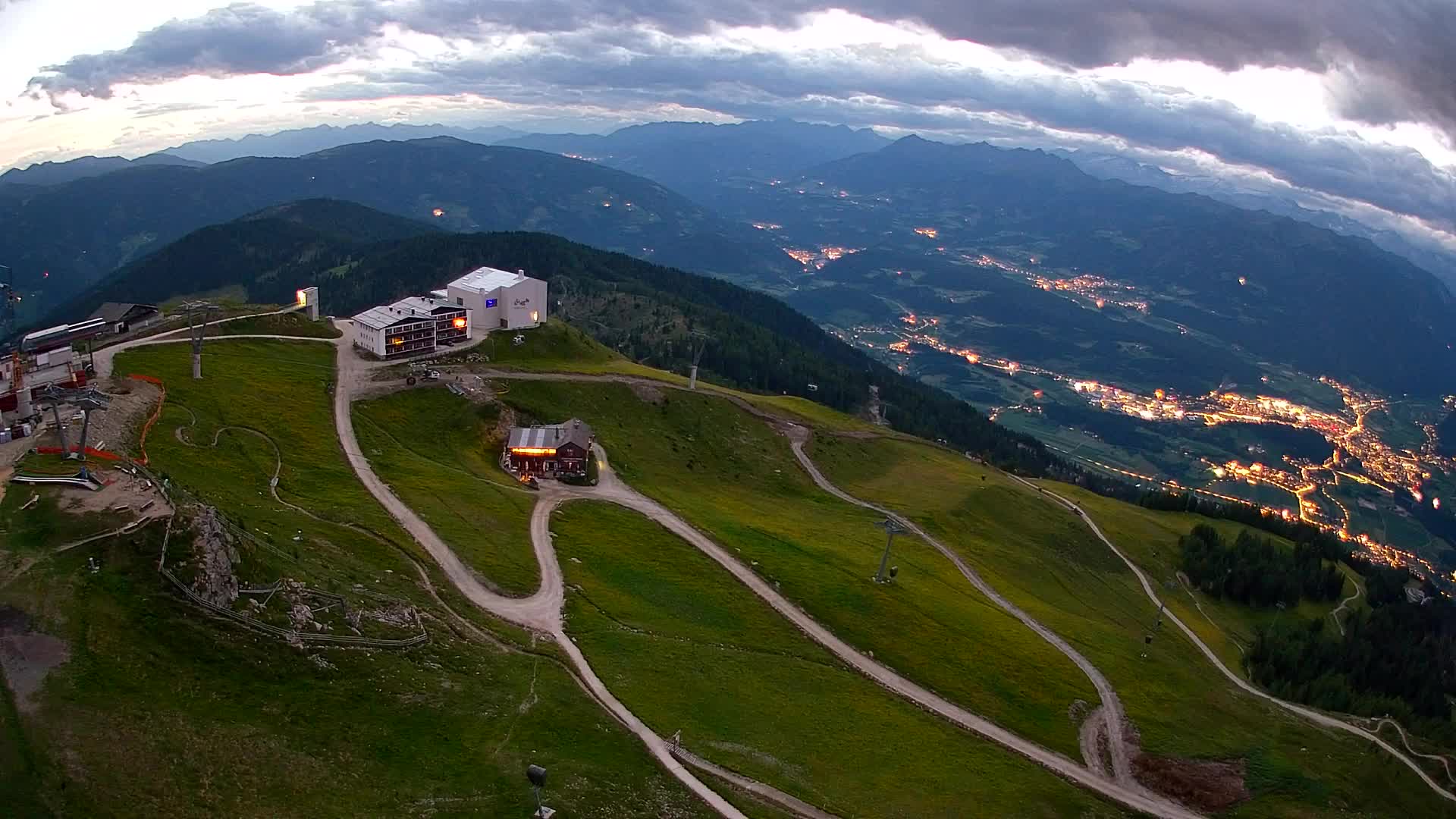 Skigebiet Kronplatz Gipfel | Blick auf Bruneck