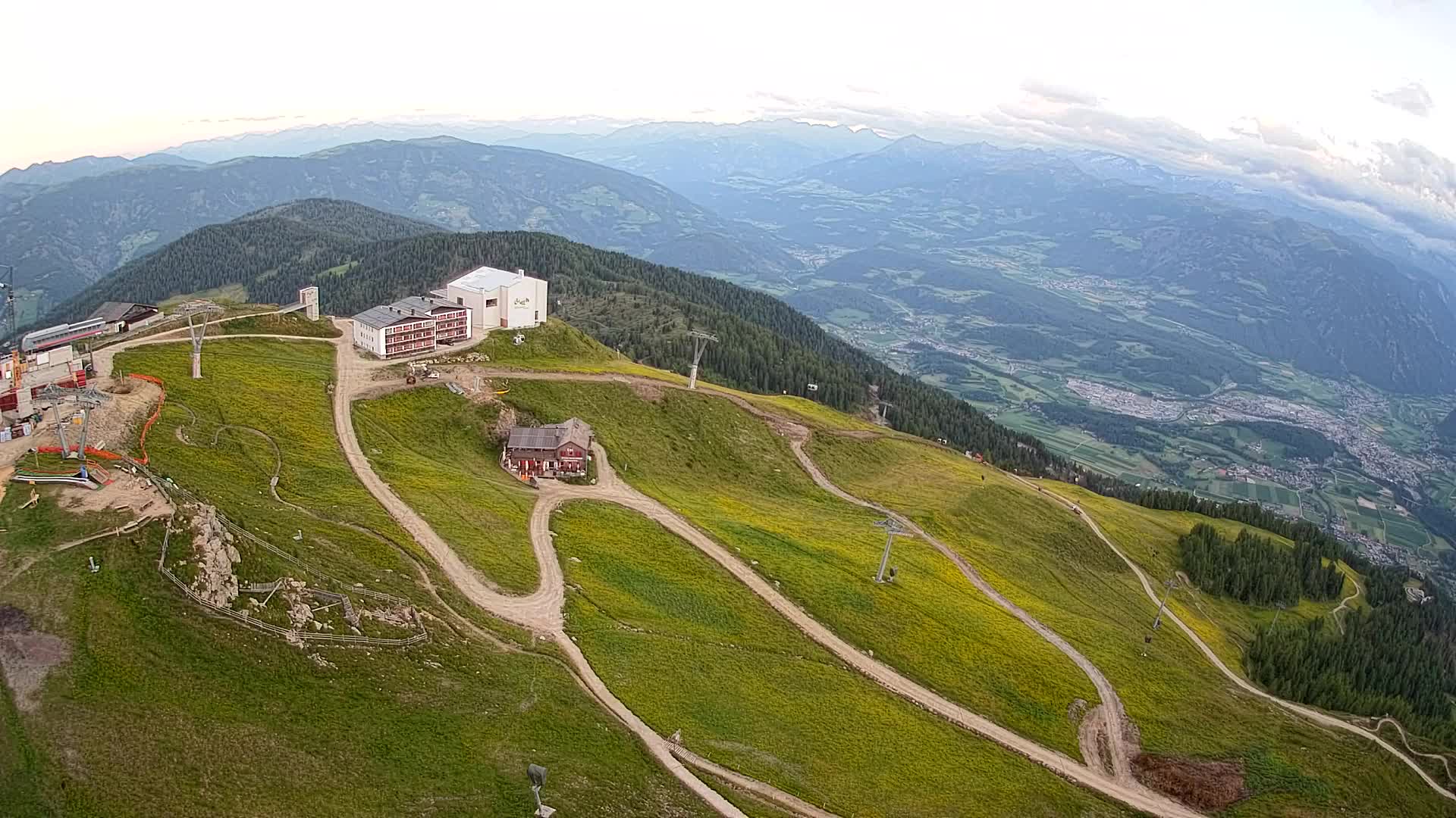 Smučišče Kronplatz – vrh | pogled na Bruneck