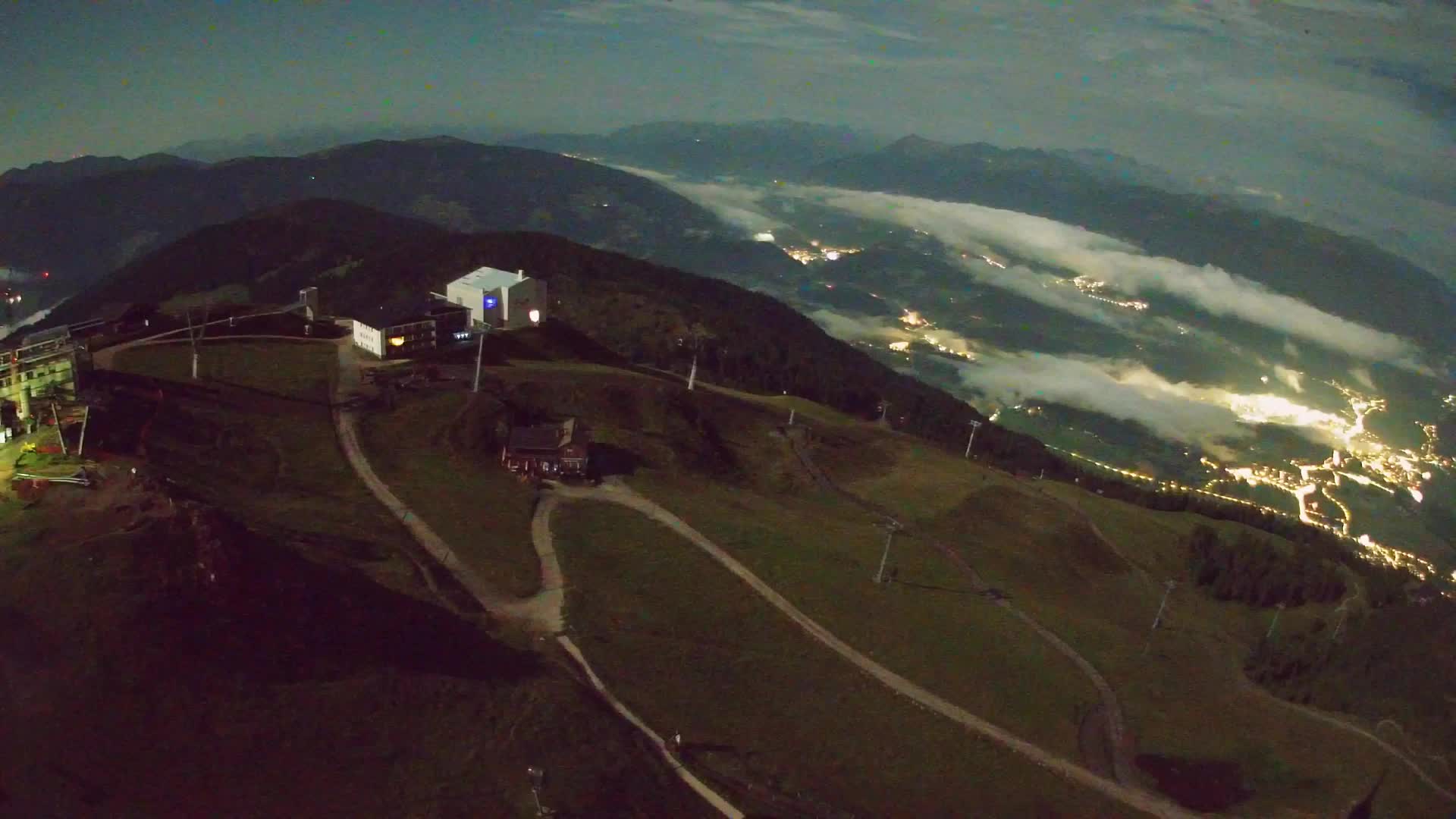 Stazione sciistica di Plan de Corones | vista su Brunico