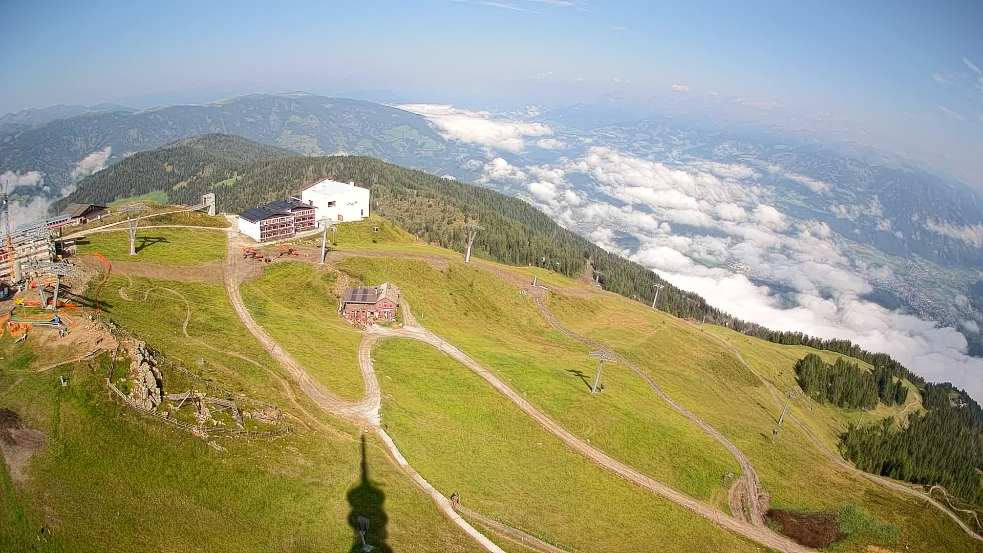 Cima estación de esquí Kronplatz | vista hacia Brunico