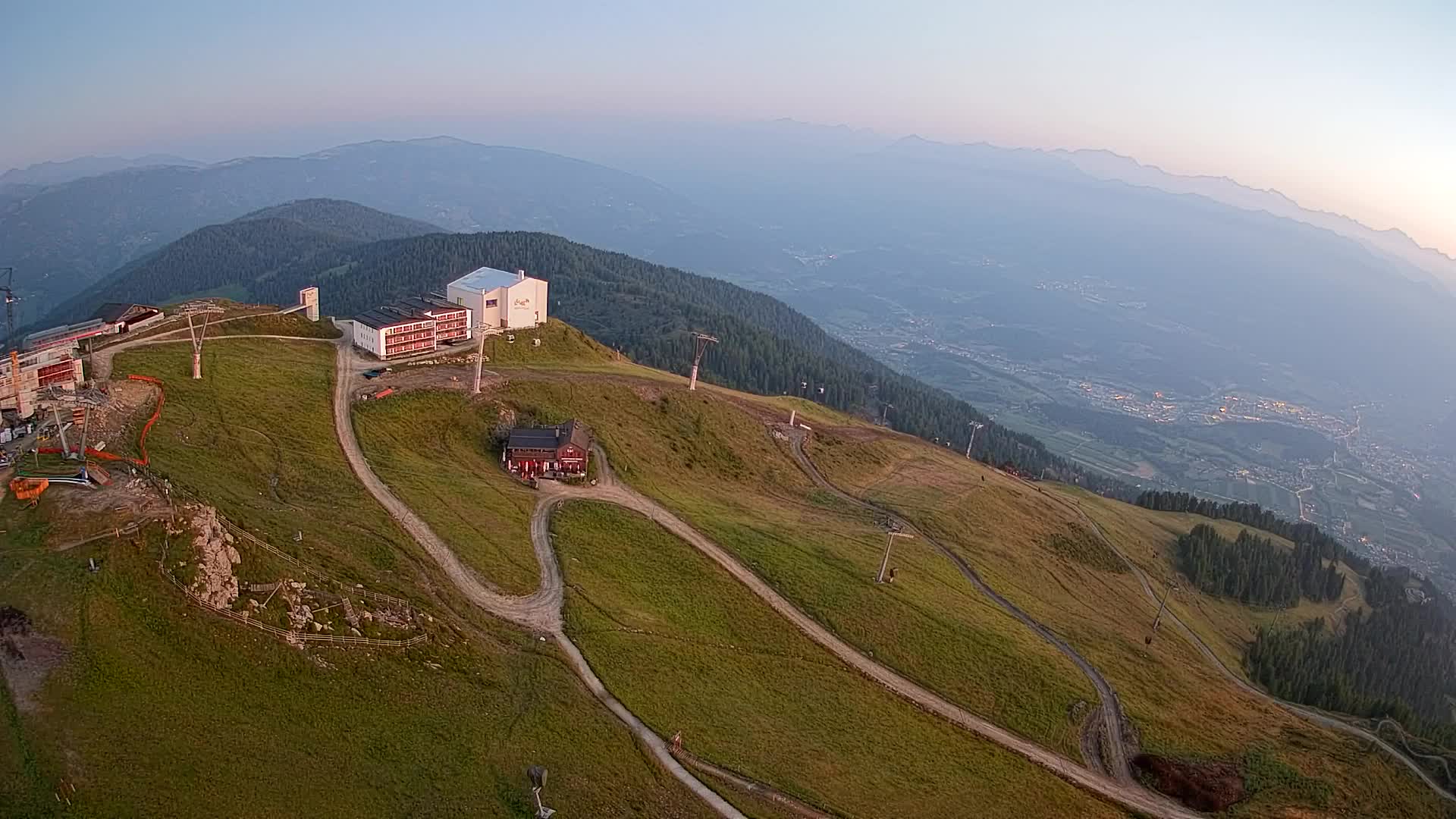 Stazione sciistica di Plan de Corones | vista su Brunico