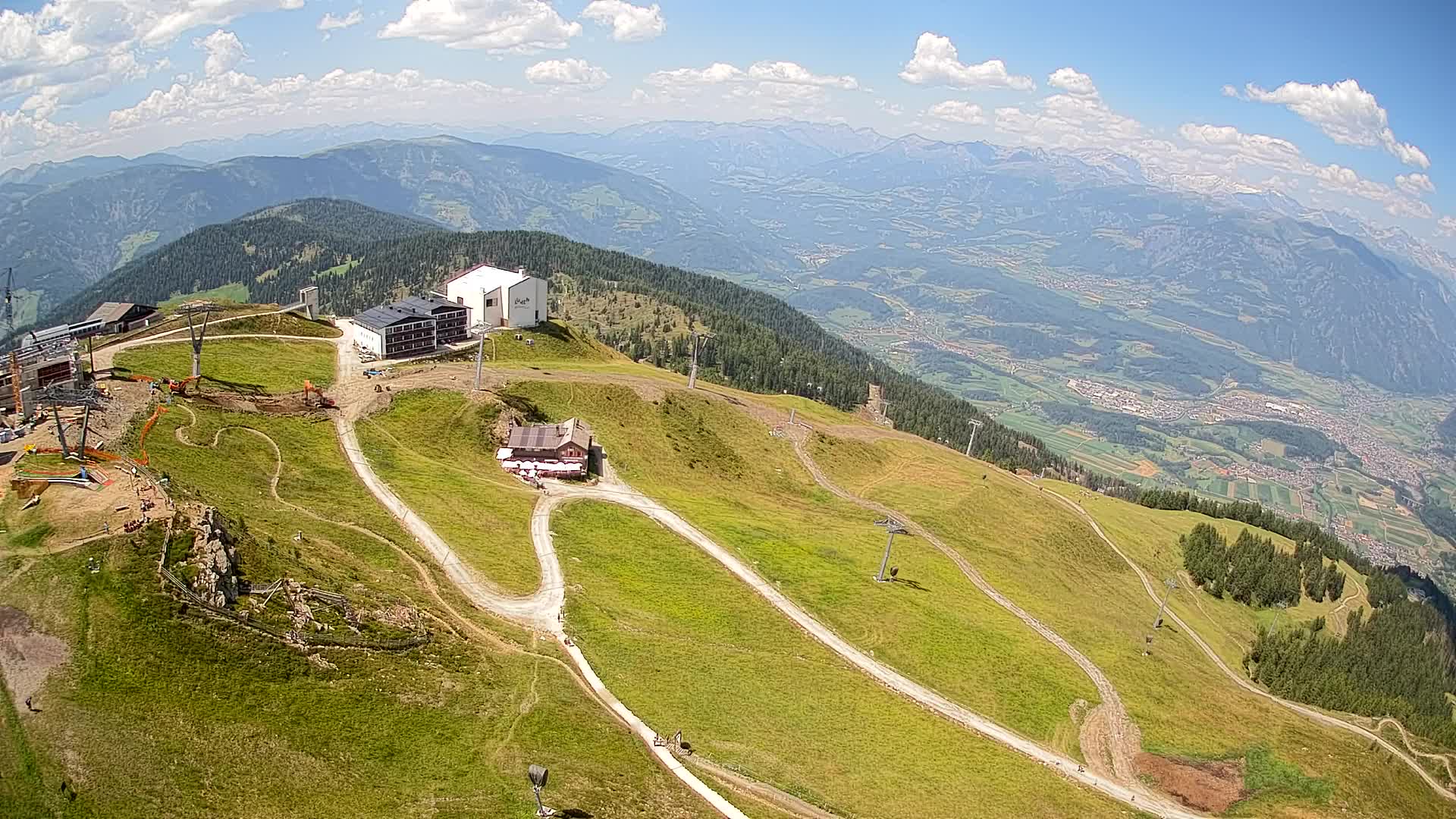 Cima estación de esquí Kronplatz | vista hacia Brunico
