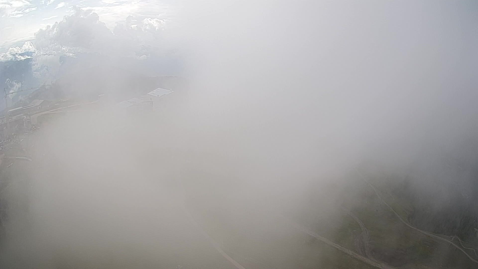 Cima estación de esquí Kronplatz | vista hacia Brunico
