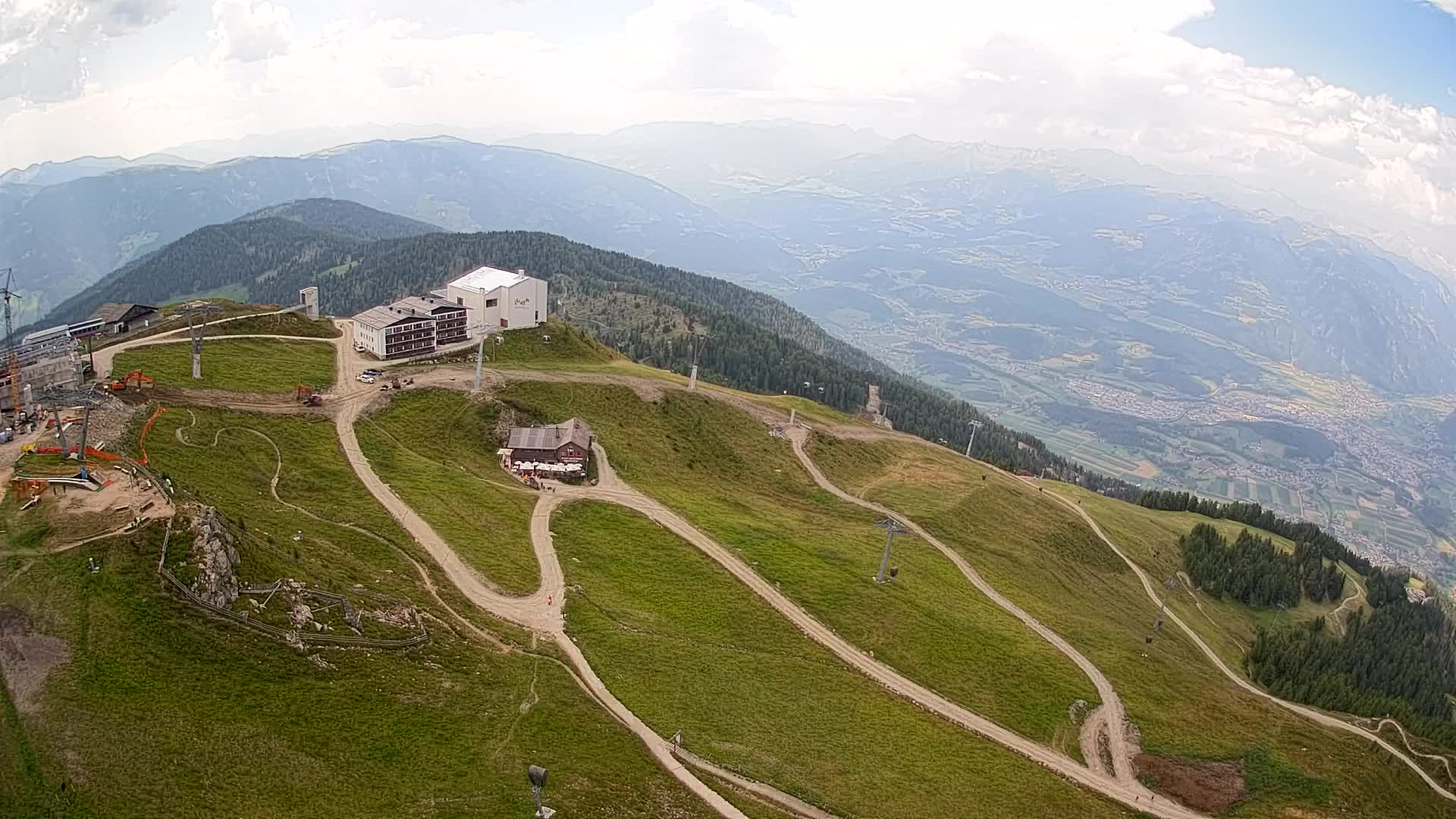 Skigebiet Kronplatz Gipfel | Blick auf Bruneck