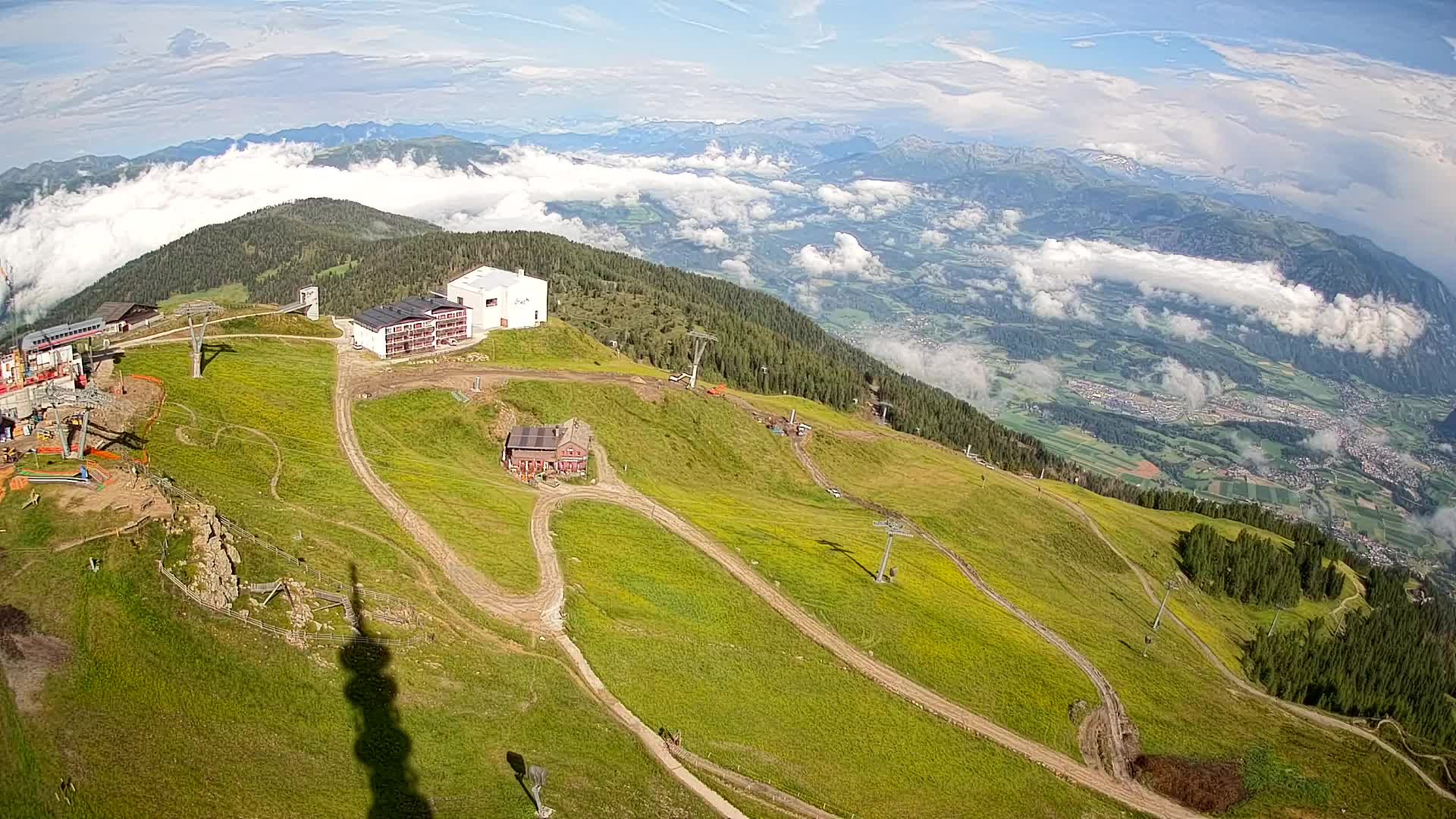 Cima estación de esquí Kronplatz | vista hacia Brunico