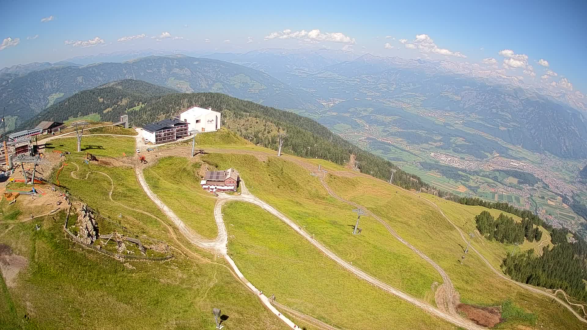 Cima estación de esquí Kronplatz | vista hacia Brunico