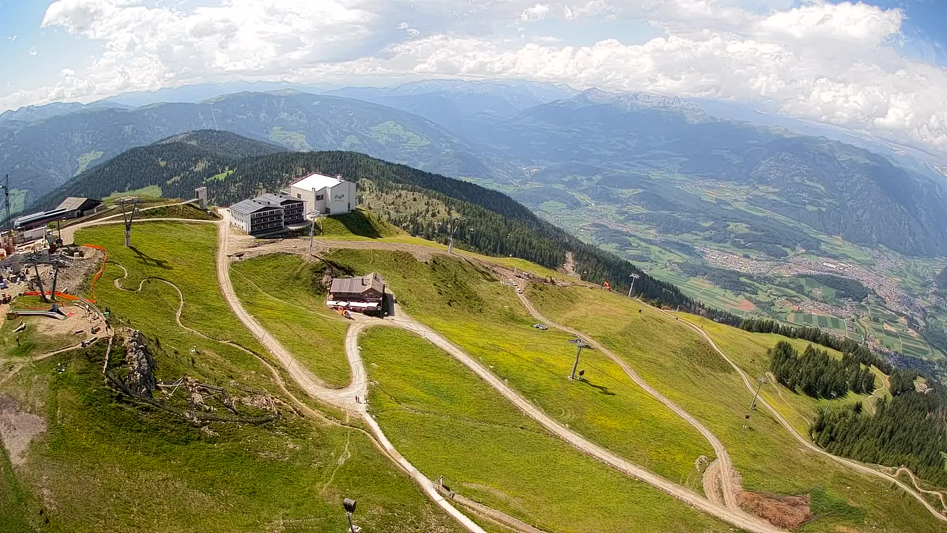 Skigebiet Kronplatz Gipfel | Blick auf Bruneck