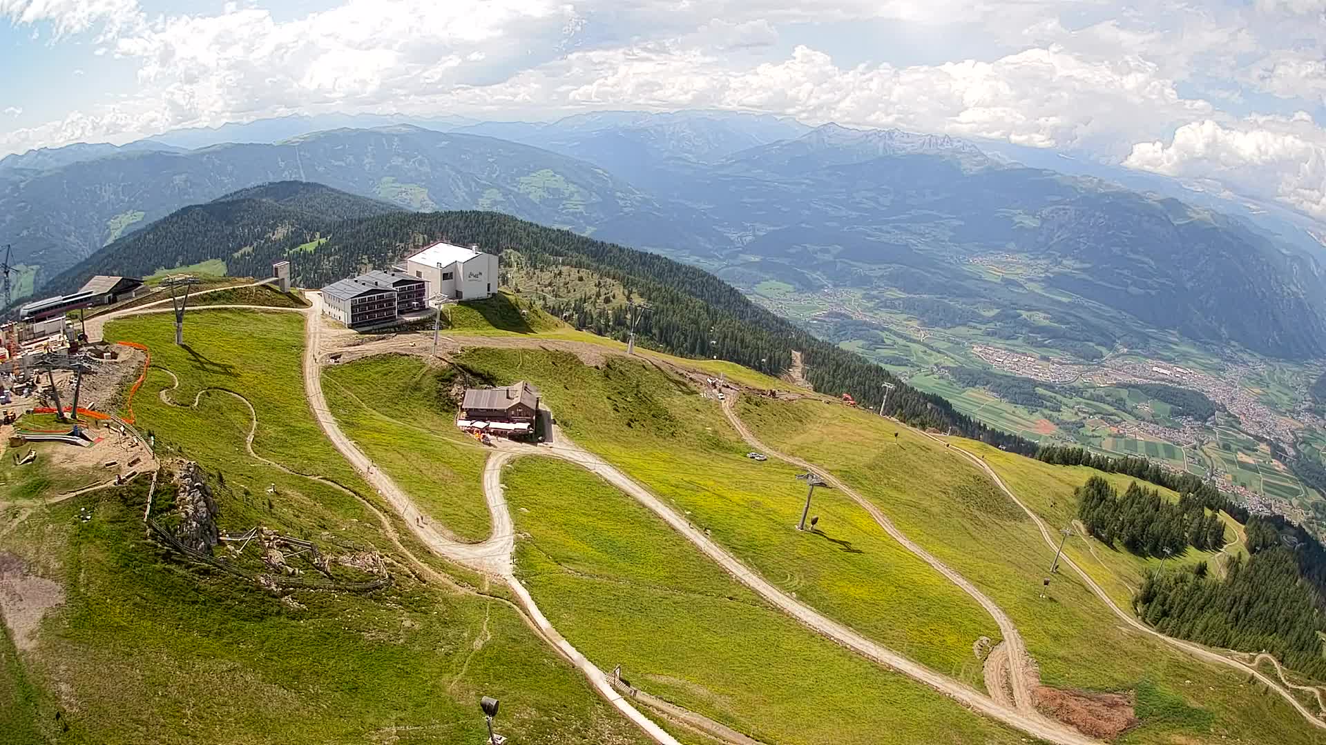 Skigebiet Kronplatz Gipfel | Blick auf Bruneck