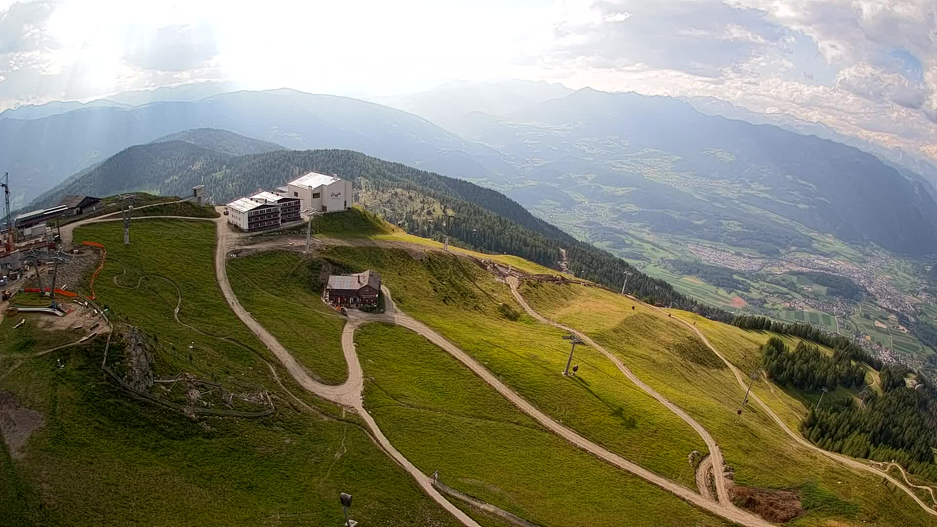 Stazione sciistica di Plan de Corones | vista su Brunico