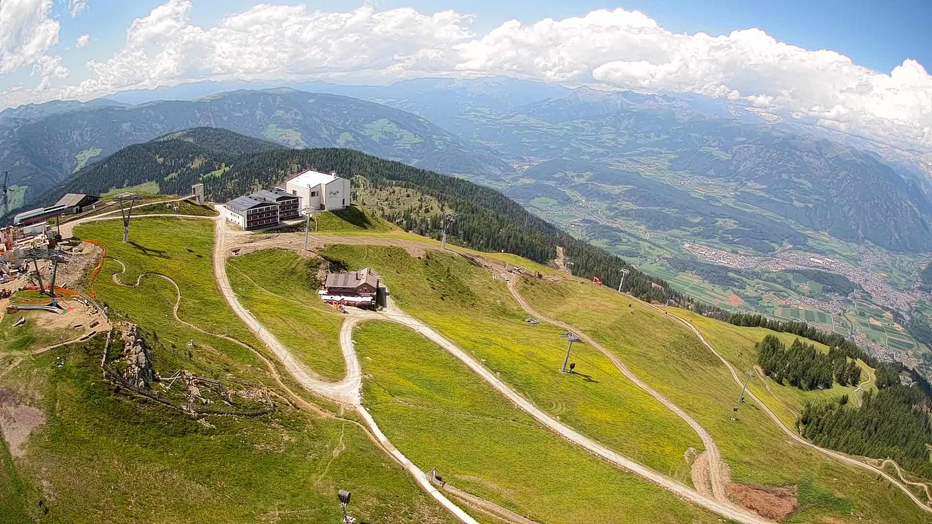 Stazione sciistica di Plan de Corones | vista su Brunico