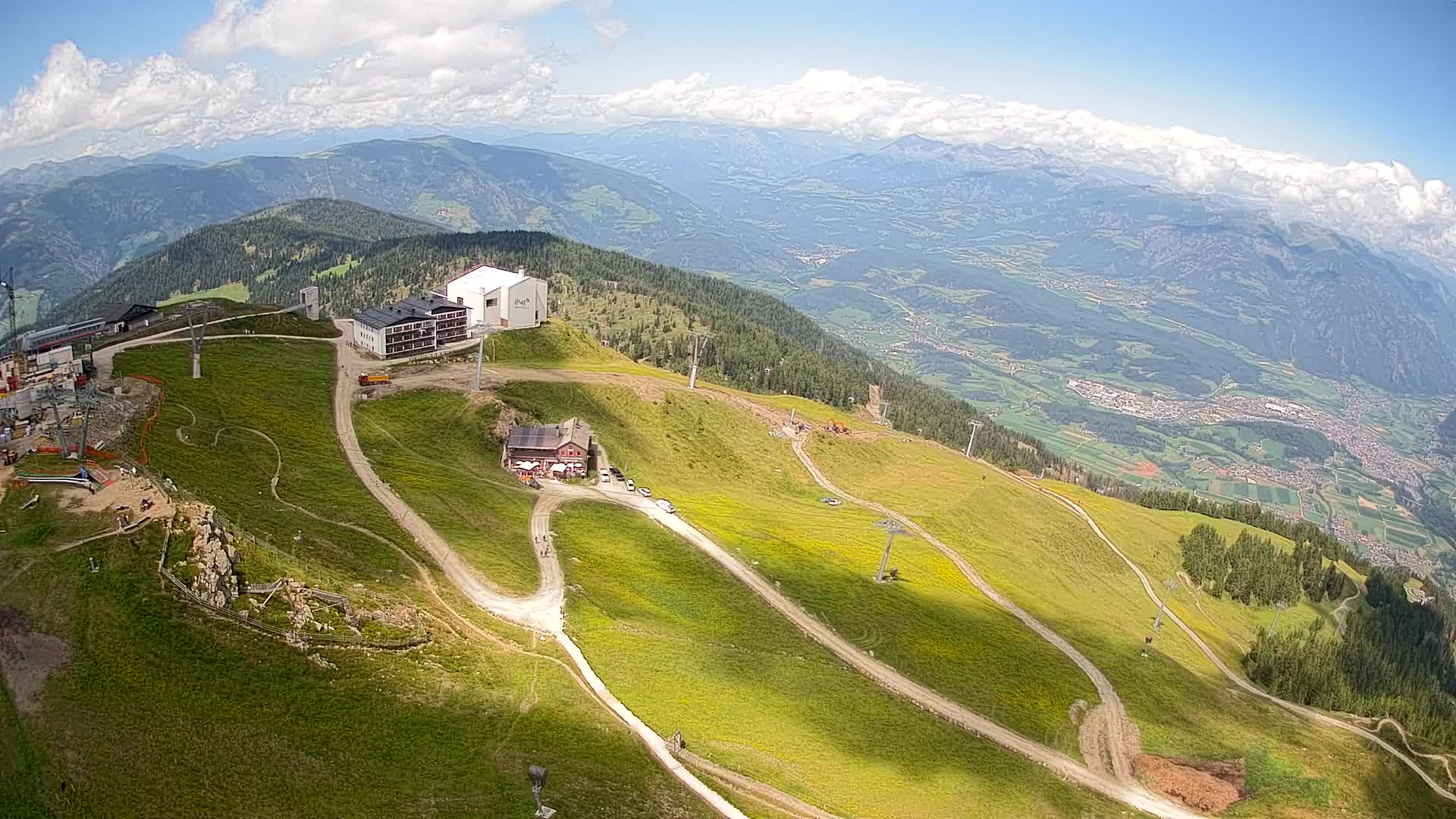 Cima estación de esquí Kronplatz | vista hacia Brunico