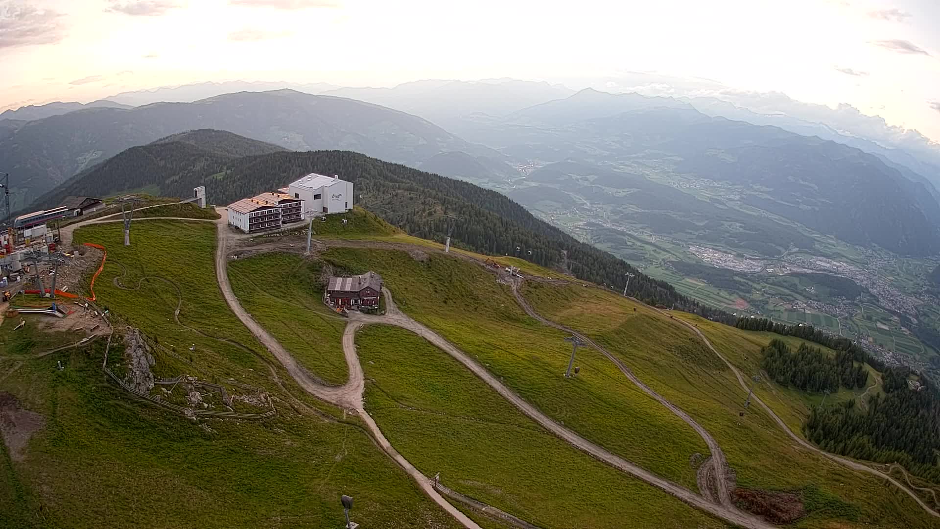 Smučišče Kronplatz – vrh | pogled na Bruneck