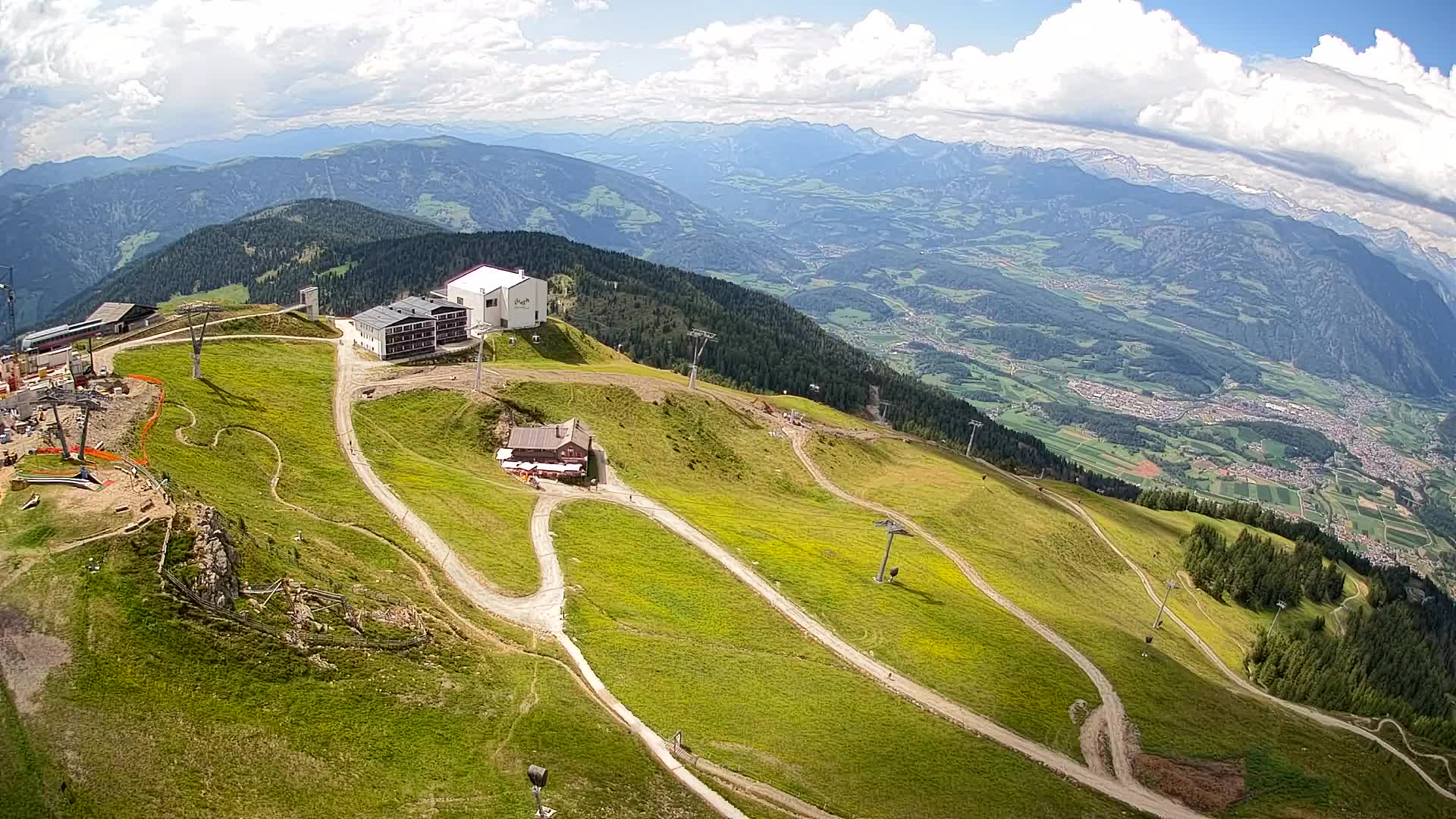 Stazione sciistica di Plan de Corones | vista su Brunico