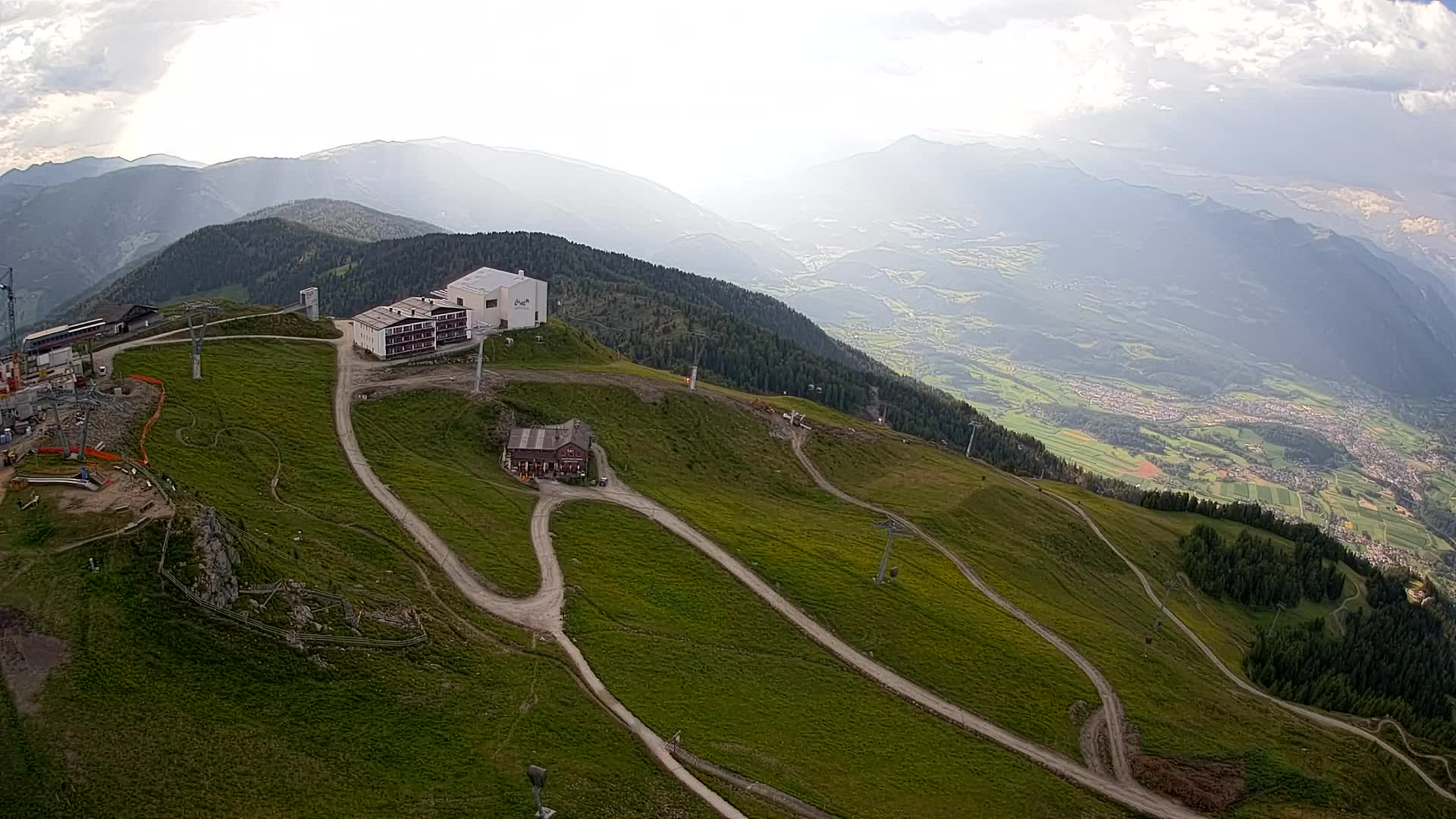 Stazione sciistica di Plan de Corones | vista su Brunico