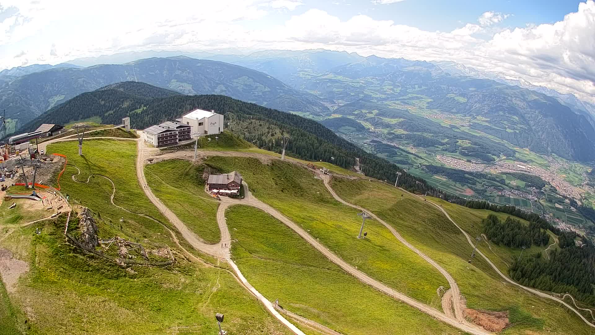 Skigebiet Kronplatz Gipfel | Blick auf Bruneck