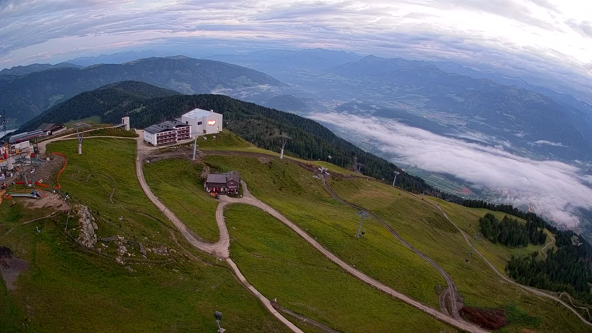Stazione sciistica di Plan de Corones | vista su Brunico