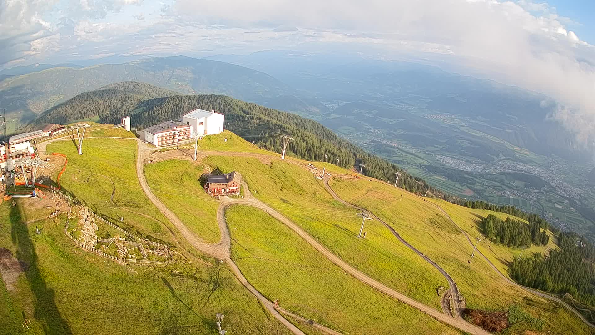 Skigebiet Kronplatz Gipfel | Blick auf Bruneck