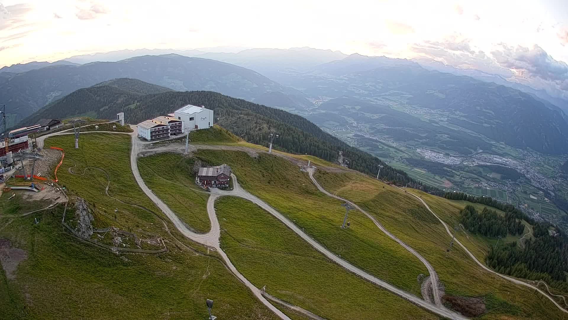 Station de ski Kronplatz sommet | vue sur Brunico