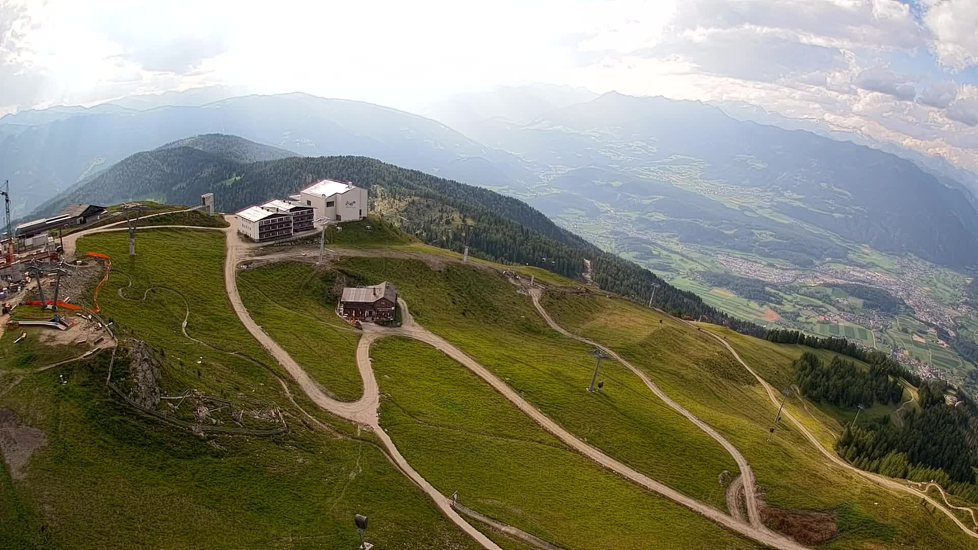 Stazione sciistica di Plan de Corones | vista su Brunico