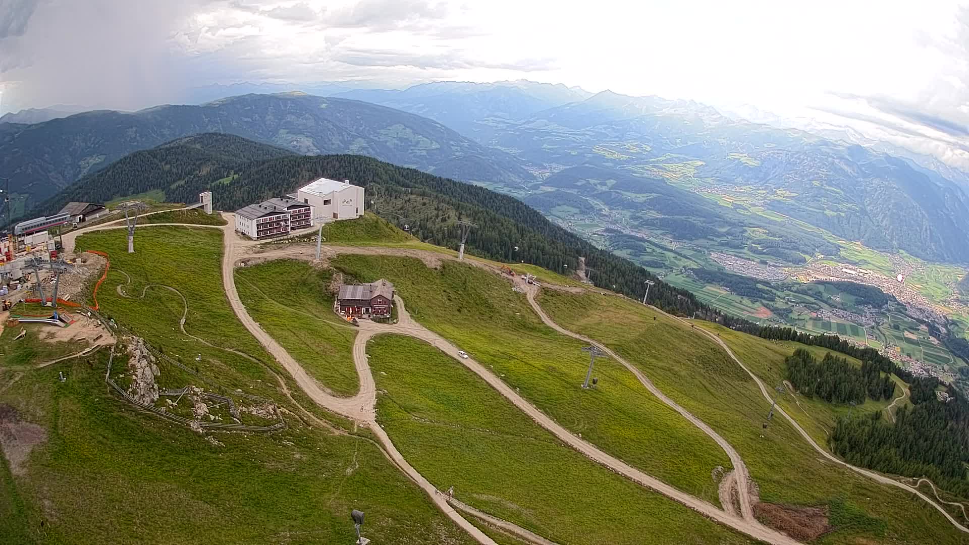 Station de ski Kronplatz sommet | vue sur Brunico