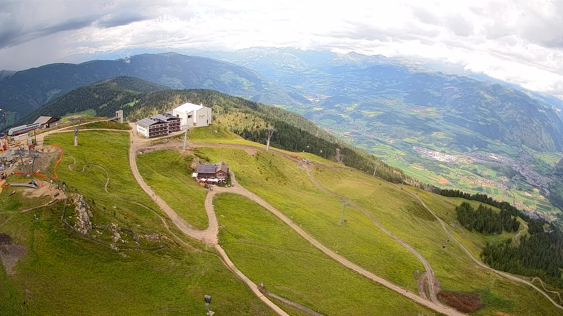 Station de ski Kronplatz sommet | vue sur Brunico