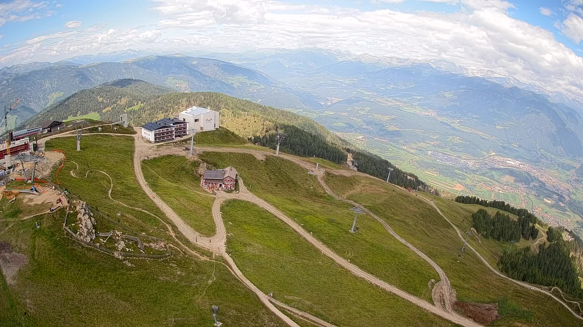 Stazione sciistica di Plan de Corones | vista su Brunico
