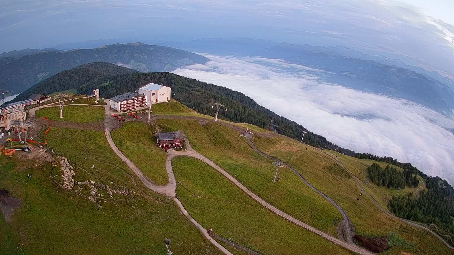 Stazione sciistica di Plan de Corones | vista su Brunico
