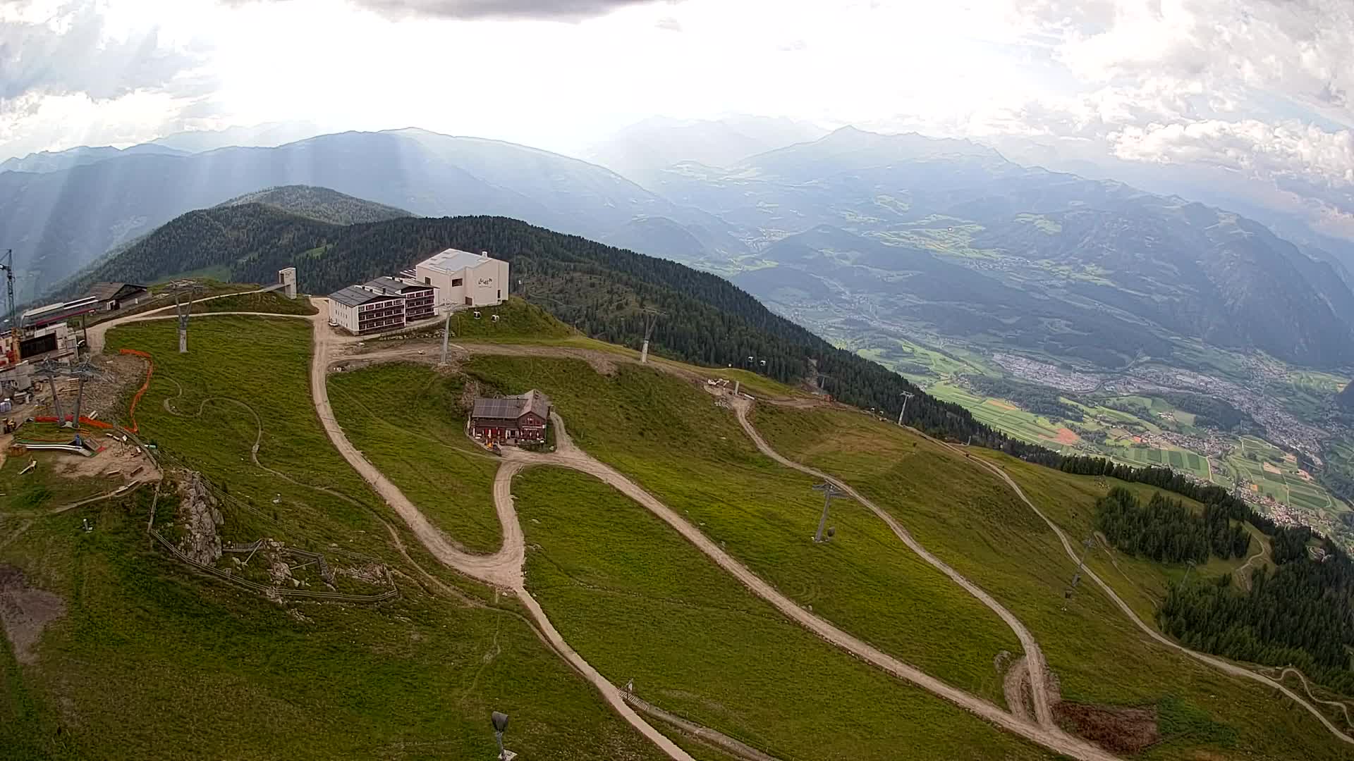 Skigebiet Kronplatz Gipfel | Blick auf Bruneck