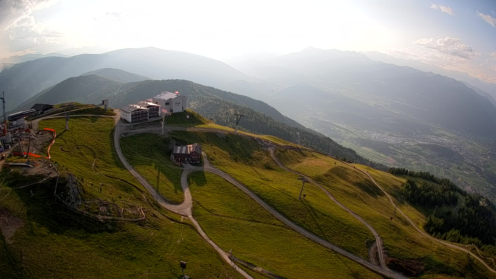 Skigebiet Kronplatz Gipfel | Blick auf Bruneck