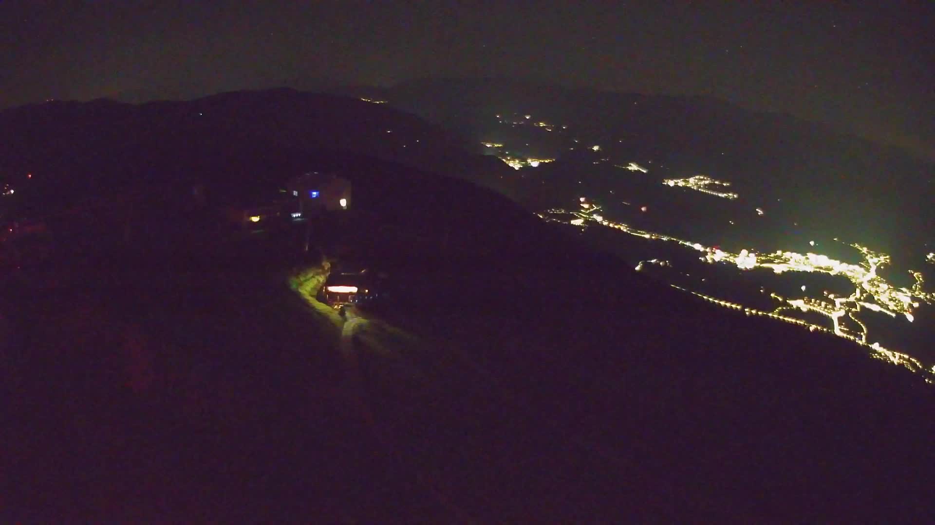 Cima estación de esquí Kronplatz | vista hacia Brunico
