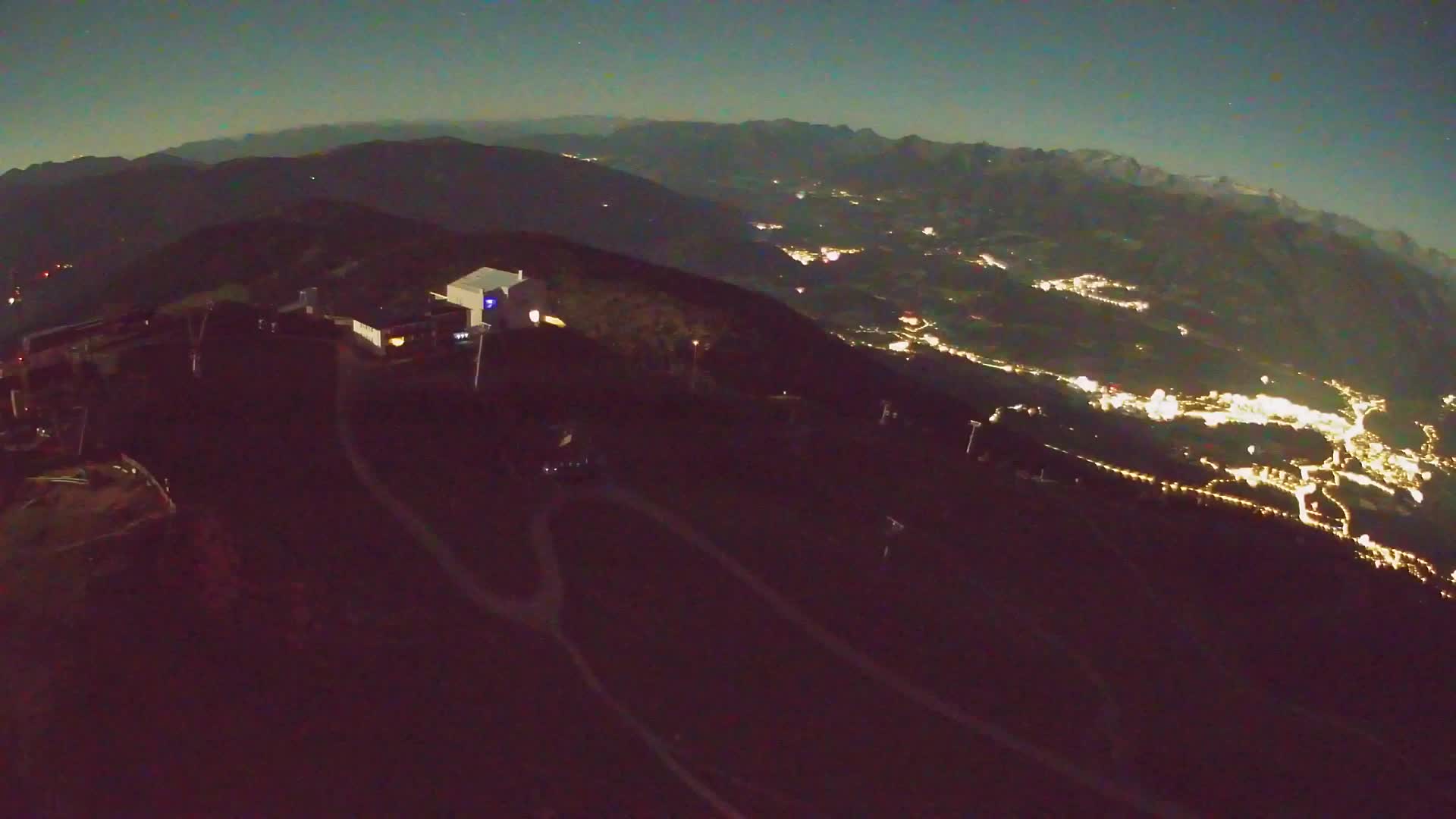 Stazione sciistica di Plan de Corones | vista su Brunico