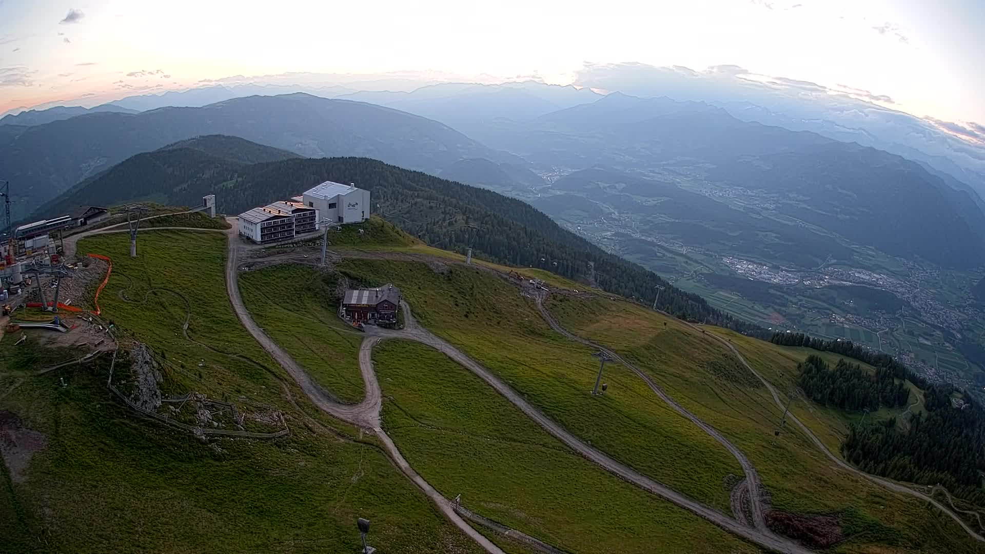 Station de ski Kronplatz sommet | vue sur Brunico