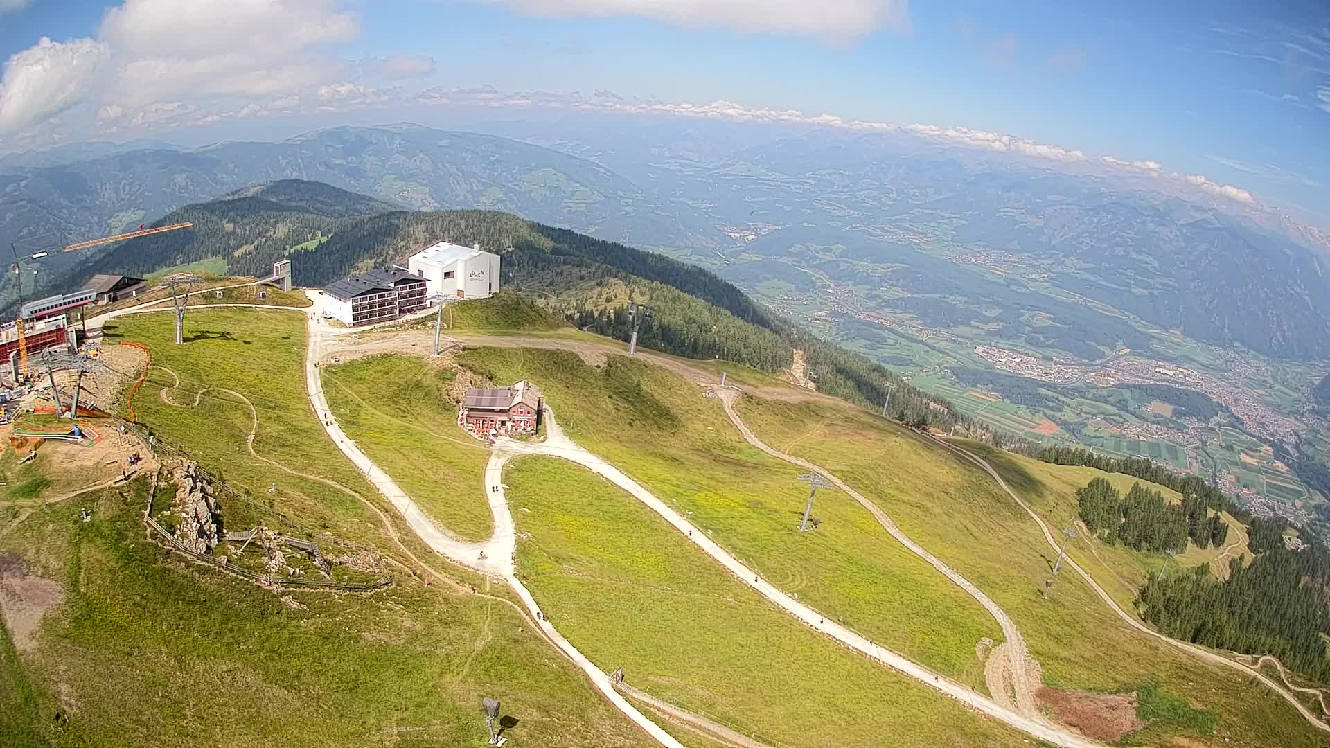 Cima estación de esquí Kronplatz | vista hacia Brunico
