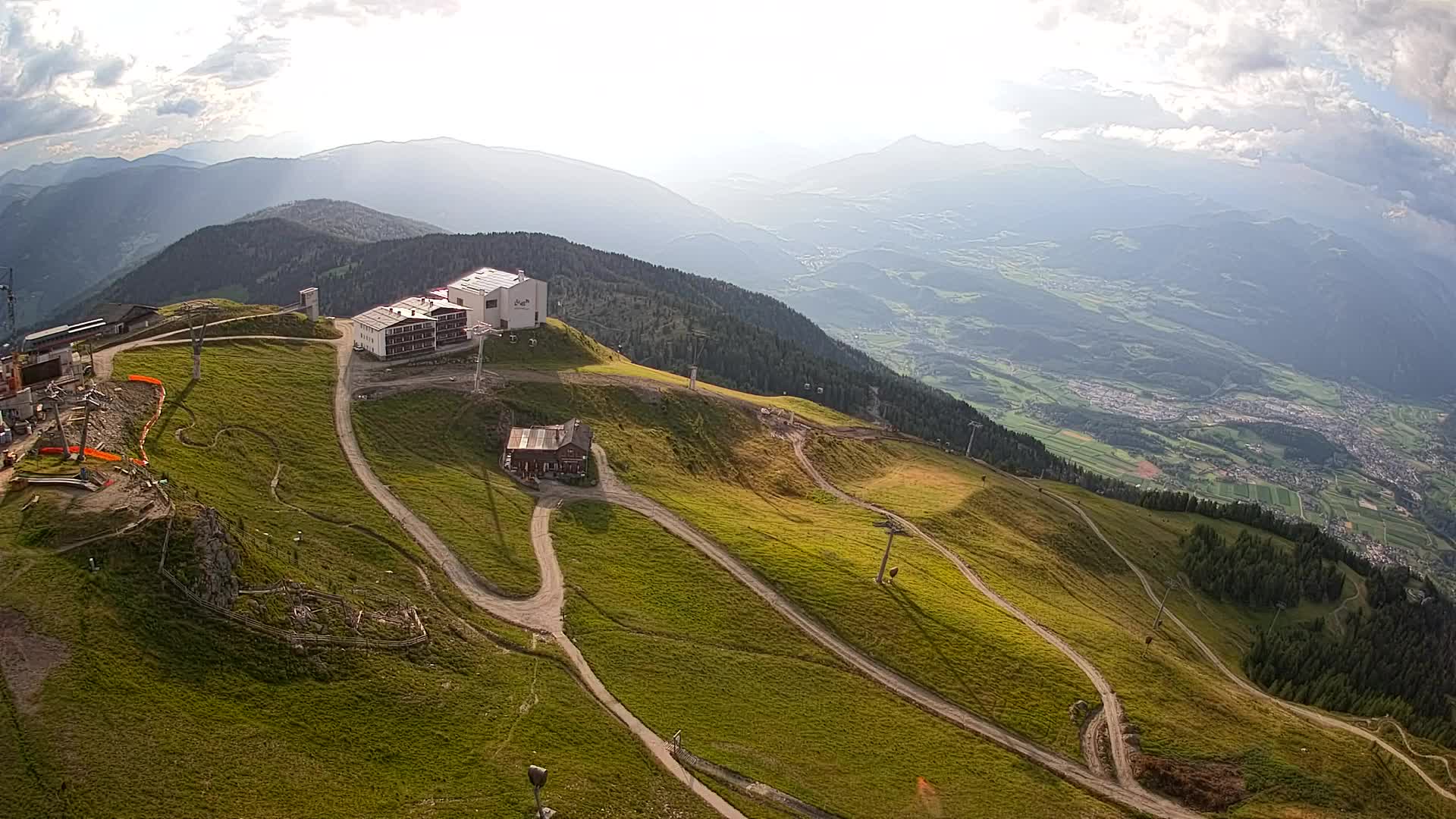 Stazione sciistica di Plan de Corones | vista su Brunico