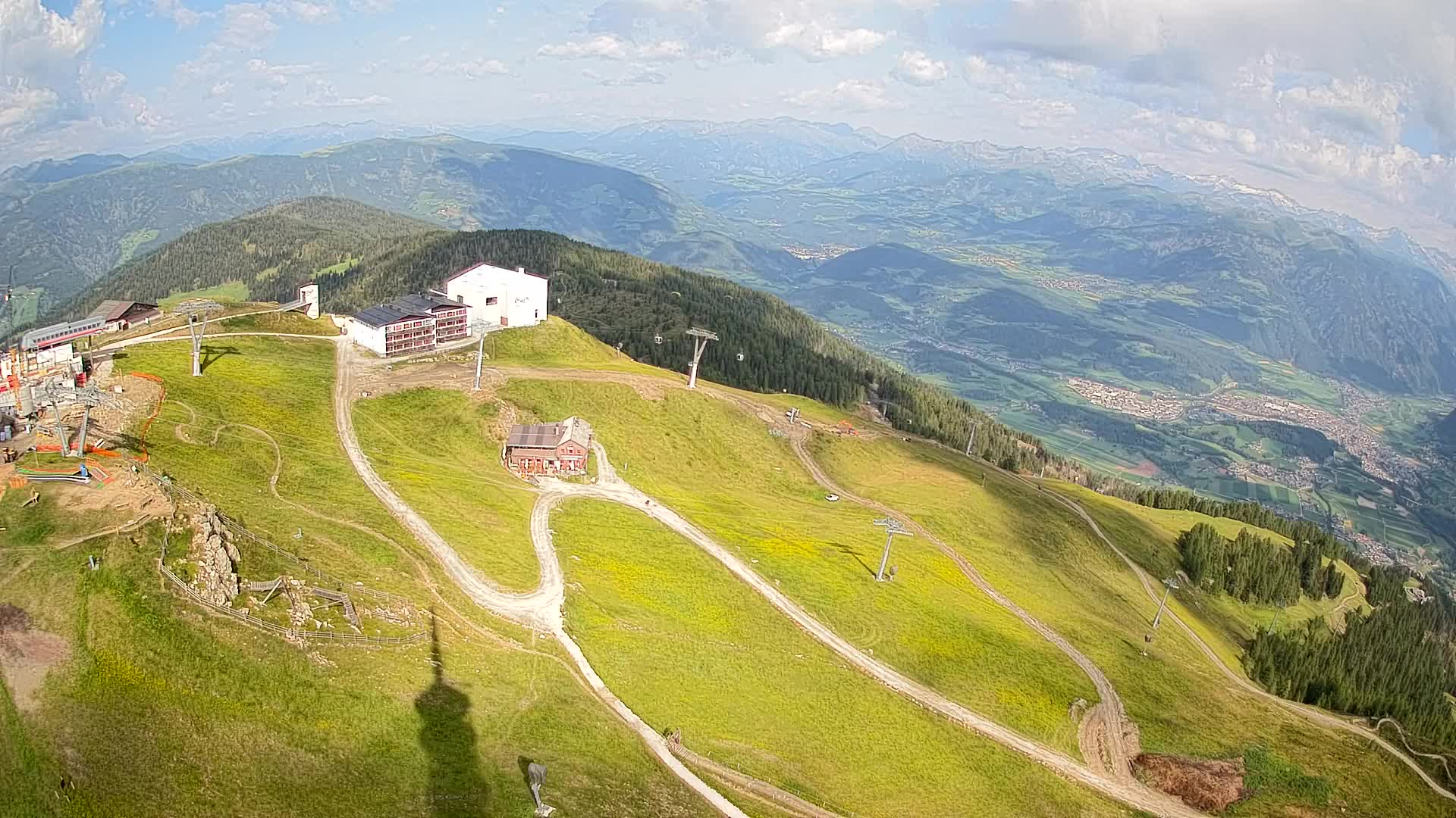 Cima estación de esquí Kronplatz | vista hacia Brunico
