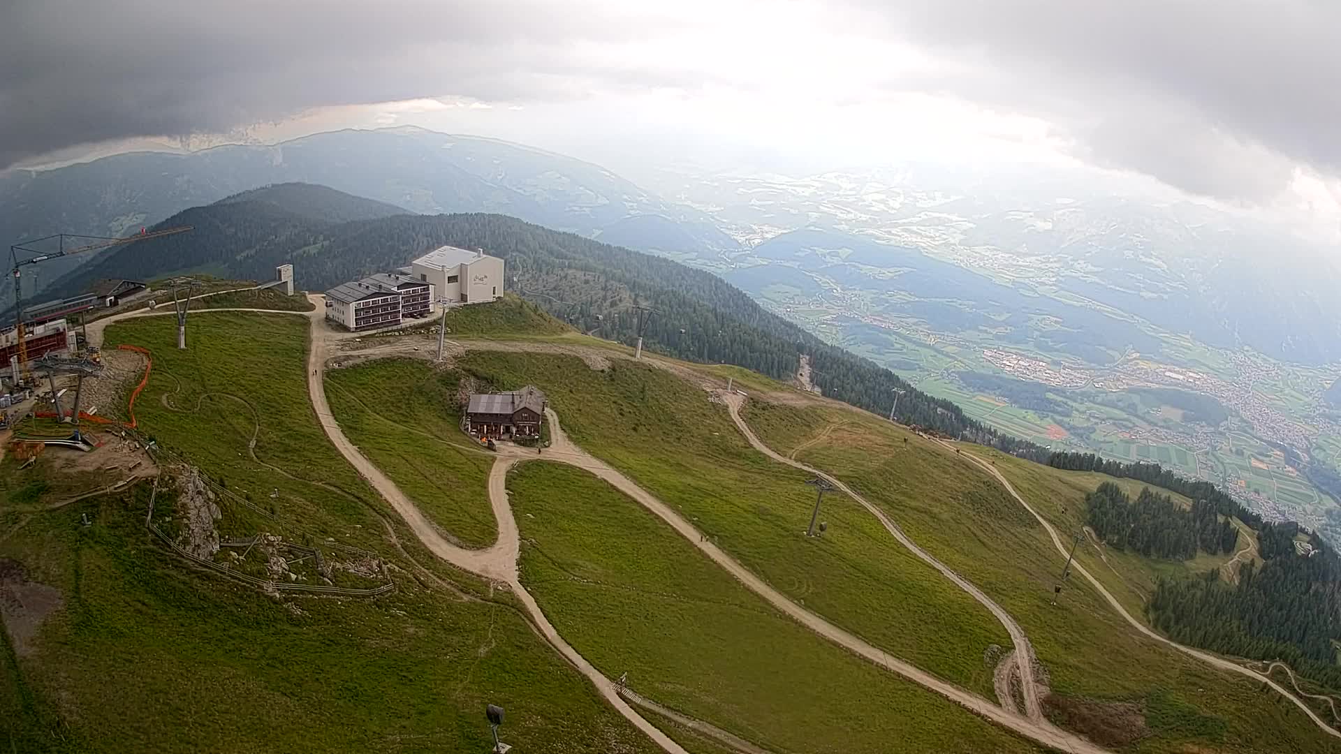 Skigebiet Kronplatz Gipfel | Blick auf Bruneck
