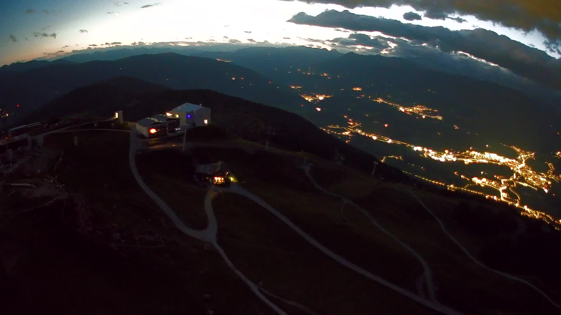 Skigebiet Kronplatz Gipfel | Blick auf Bruneck